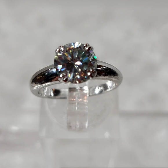 Moissanite 2.5 Carat Classic Solitare Ring